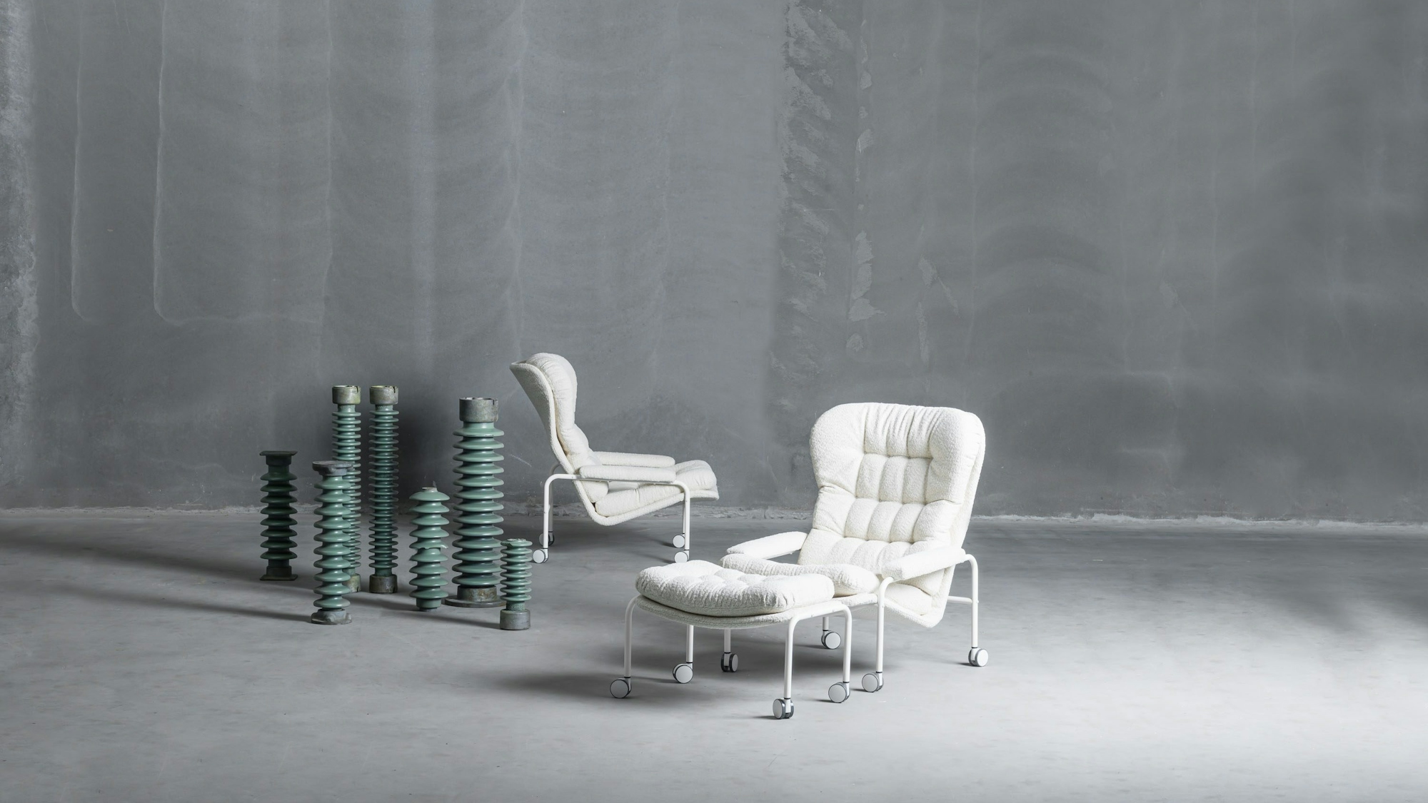 Queen 1sec leg fabricname fabriccolor colornumber size interiorlight interior 2